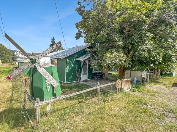 387 Parrish Ave, Coalmont, BC V0X 1G0