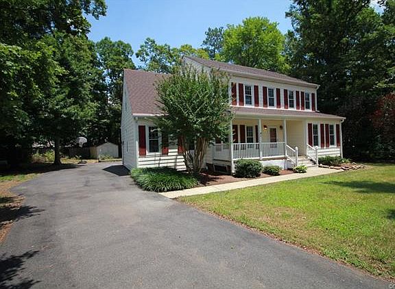 3rd image of 3116 Dillard Ct