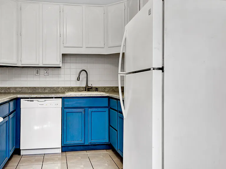 4440 Turquoise Dr — Photo 7