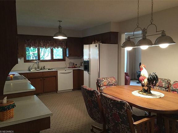 2nd image of 315 Shady Dr
