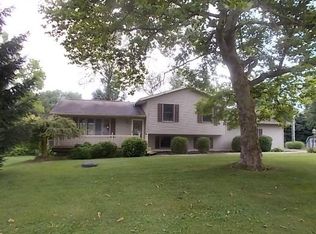 103 Wilshire Dr SE, Hebron, OH 43025