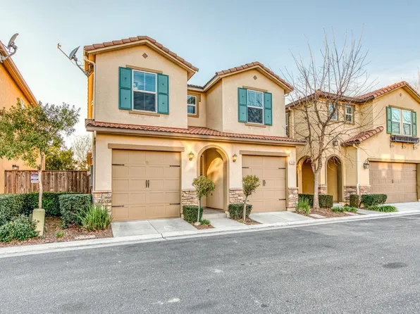 7039 N Harmony Dr, Fresno, CA 93711