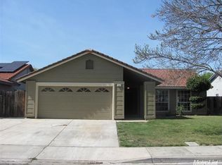 1537 Oak Canyon Dr, Newman, CA 95360