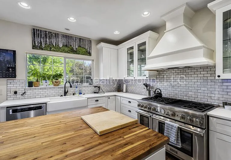 2157 Maples Pl — Photo 18