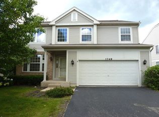 1749 Brookfield Ct, Aurora, IL 60503