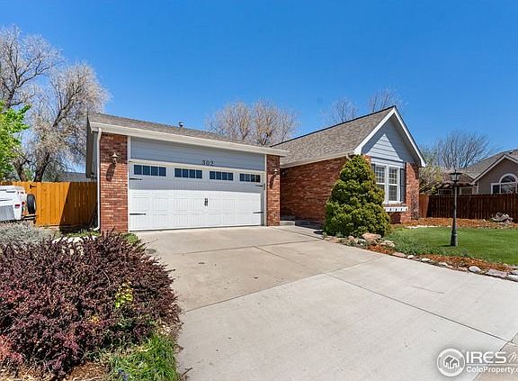 3rd image of 302 Meadow Dr
