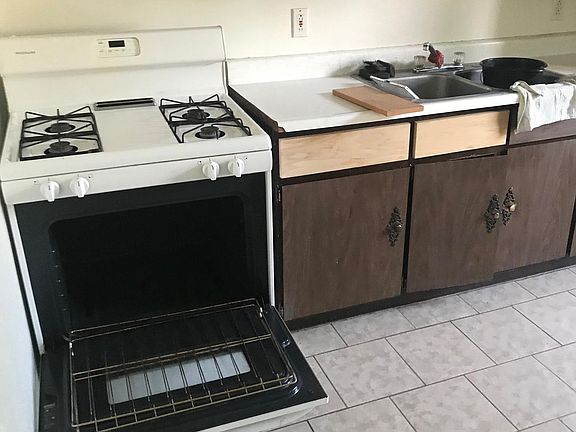 Kitchen 3