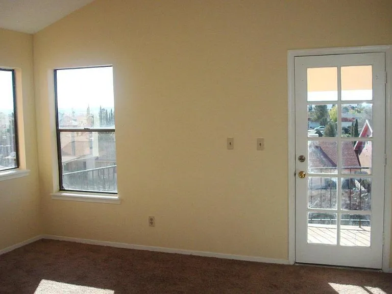 7401 Lakehurst Rd — Photo 25