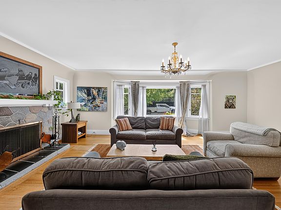 5th image of 4655 W 6th Ave
