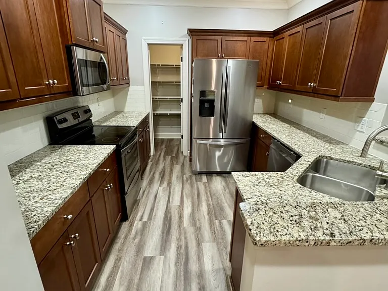 3038 Massey Rd #302 — Photo 2