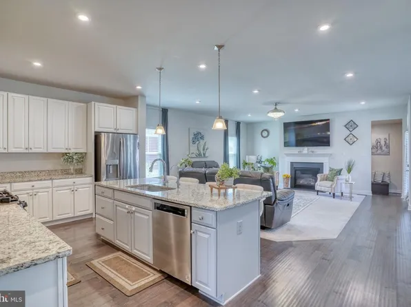871 Sweet Birch Dr, Middletown, DE 19709