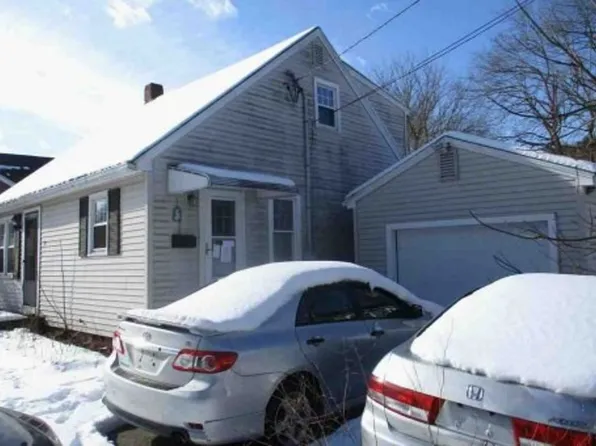 111 Plimpton St, Southbridge, MA 01550