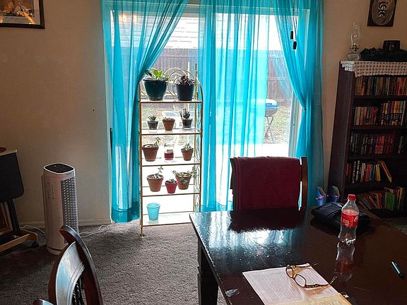 4th image of 2547 S Deercroft Dr