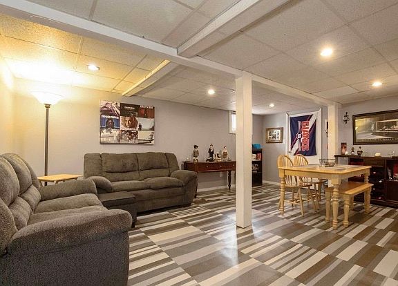 4th image of 20 Irving Ave