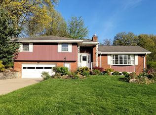 2669 Cedarvue Dr, Pittsburgh, PA 15241