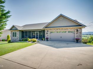 399 Ridgecrest Rd, Jonesborough, TN 37659