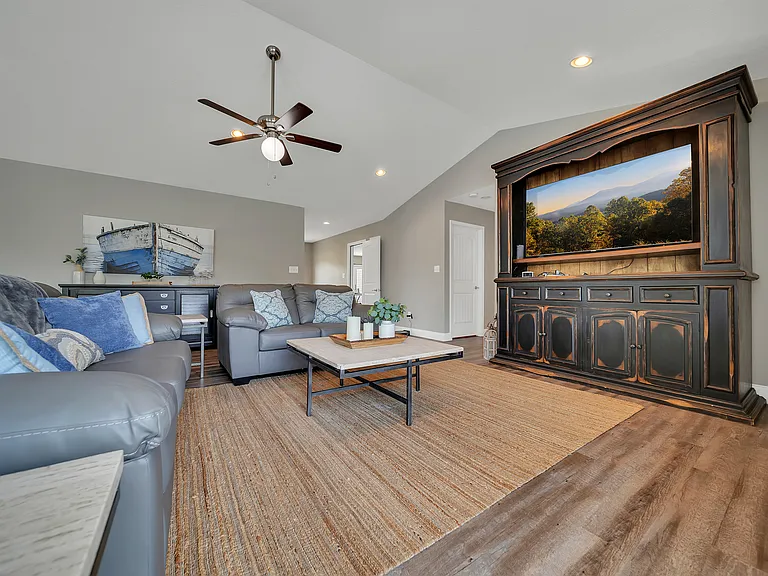156 Hickory Valley Rd — Photo 10