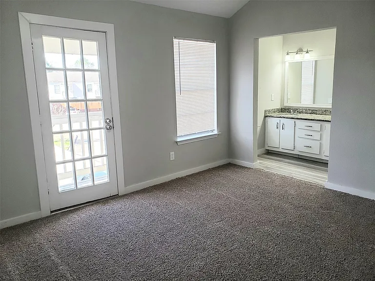 11710 Southlake Dr #29 — Photo 14