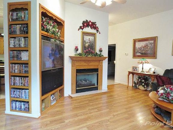 3 Living Room 2 (640x470)