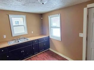 9609 Nelson Ave, Cleveland, OH 44105