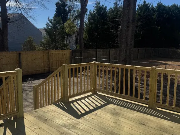 602 Garden Hills Dr, Florence, SC 29505