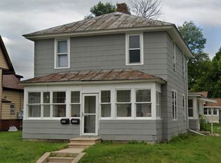 1102 Liberty St, La Crosse, WI 54603