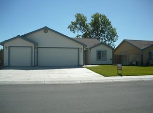 1541 Reese River Rd, Fernley, NV 89408