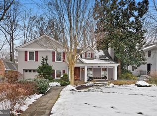 7711 Winterberry Pl, Bethesda, MD