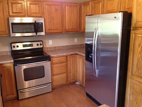 2nd image of 1214 Southridge Dr
