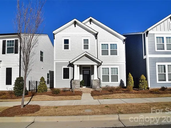 620 Lyndon Station Dr, Pineville, NC 28134