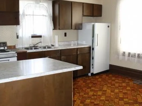 425 S 100 E, Hyrum, UT 84319