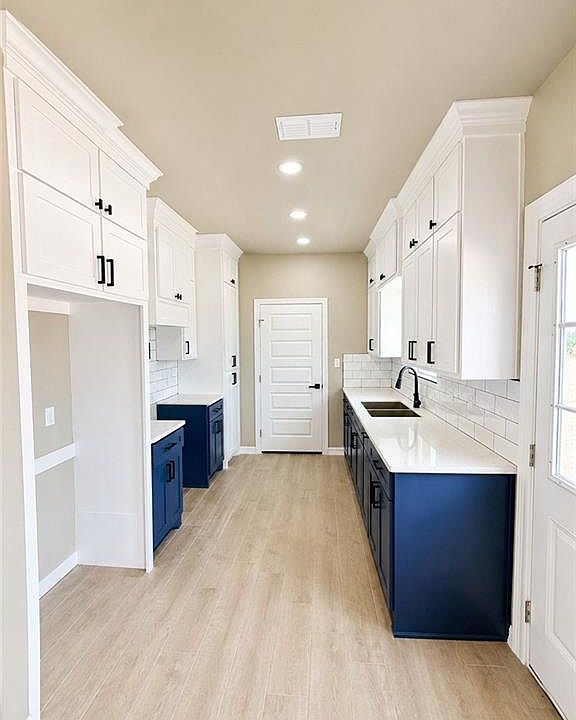 2nd image of 4929 Rio Red Cir W