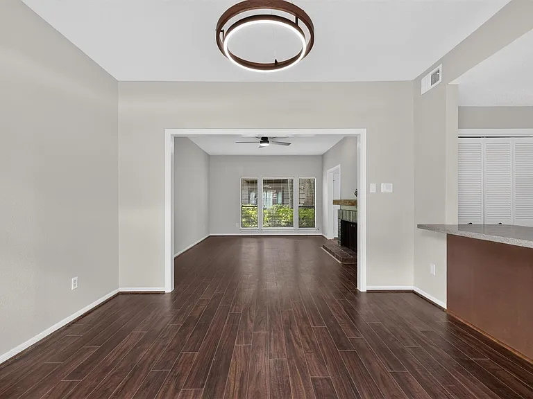 11711 Memorial Dr #621 — Photo 7