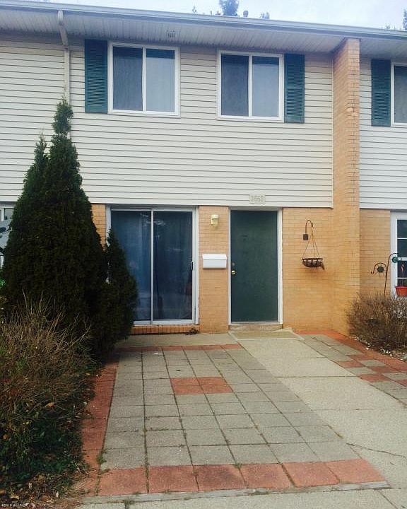 1st image of 3553 Kenbrooke Ct #107