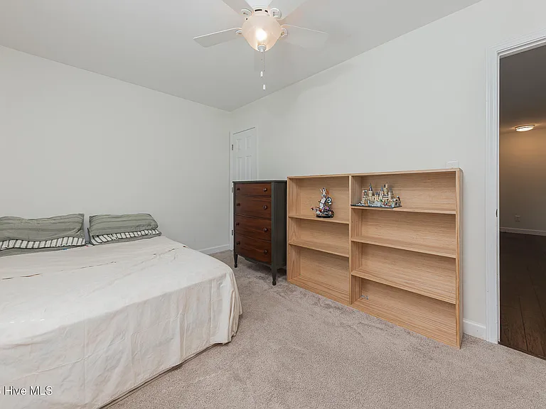 670 Queens Creek Rd — Photo 25
