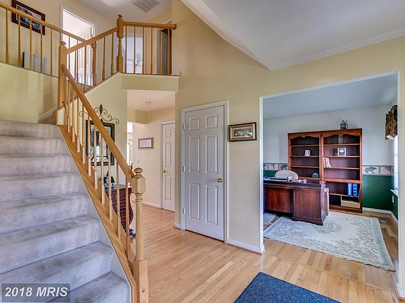 3rd image of 13410 Hudson Pl