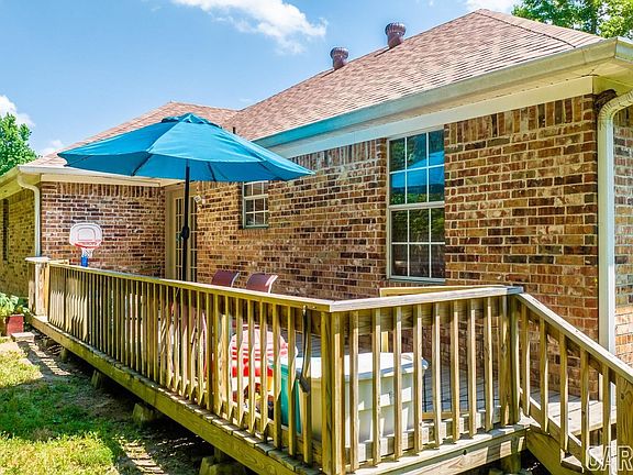 3rd image of 24 Shadetree Ln