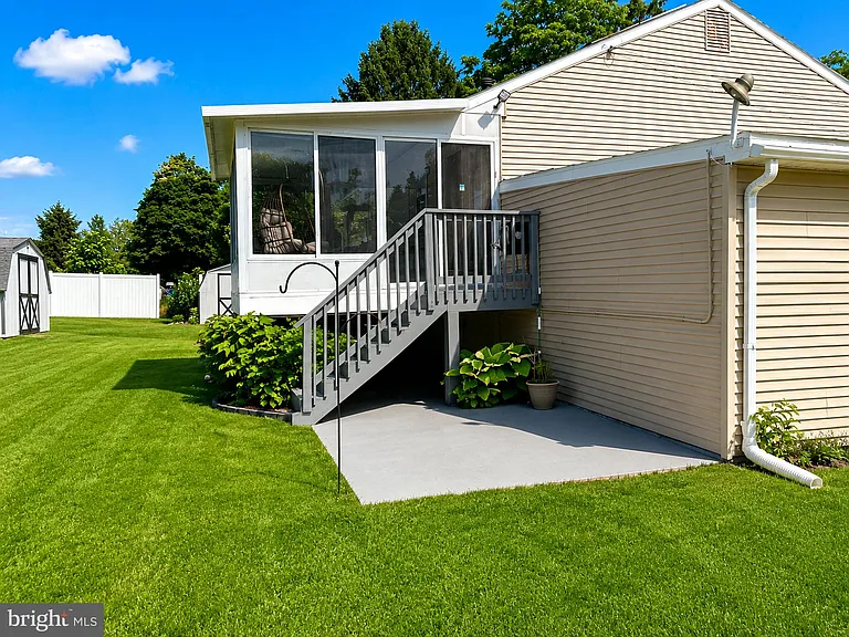 7 Tipton Dr — Photo 7