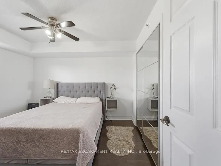 4013 Kilmer Dr #410 — Photo 9