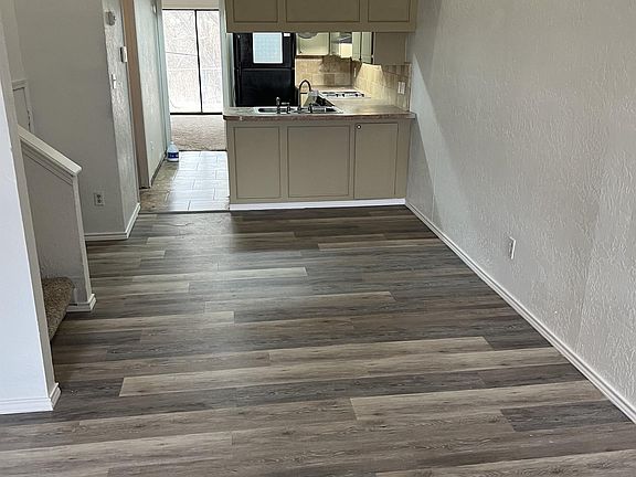 4th image of 2905 NE Tortoise Dr APT 1-C