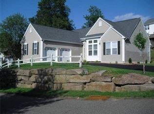 77 Canada Goose Dr, Hackettstown, NJ 07840