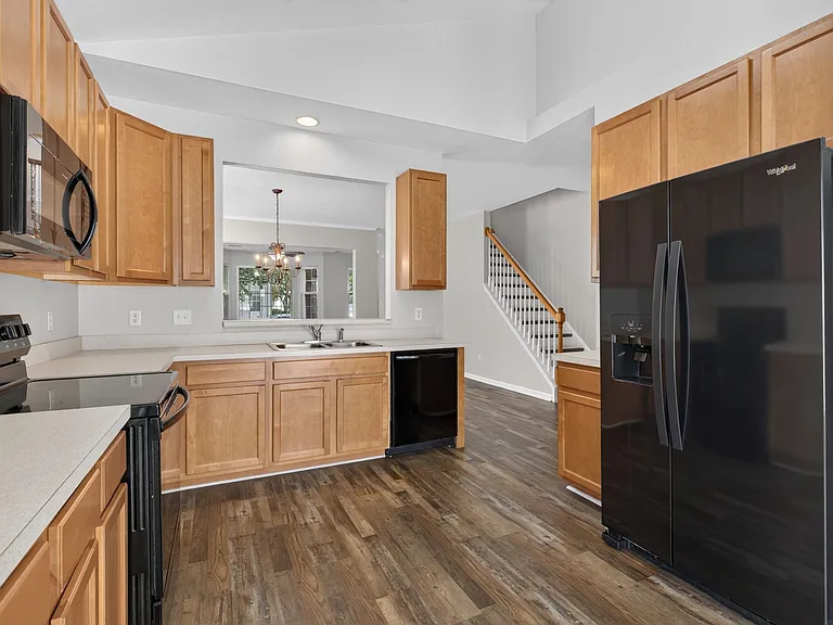 840 Willberry Dr — Photo 13