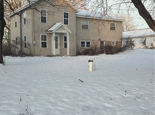 569 Marbletown Rd, Newark, NY 14513