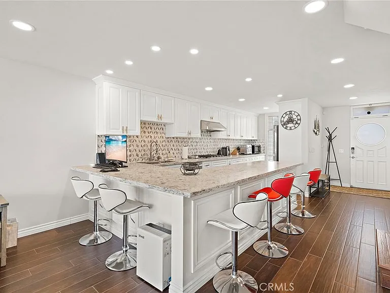 3953 Aladdin Dr — Photo 9