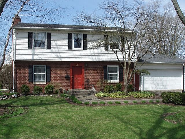 1st image of 611 Bevan Dr E