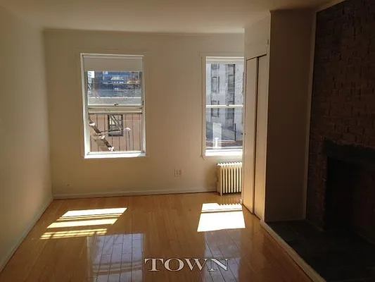 Rented by Town Residential | media 10