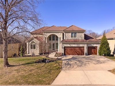 8920 Pine St, Lenexa, KS, 66220