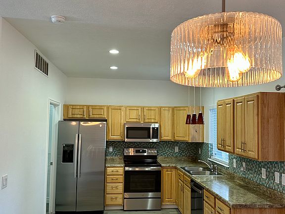 4th image of 5032 W Slate St