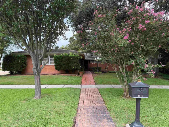1918 Cedar St, Morgan City, LA 70380