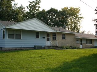 201 Leroy Poulson Rd, Newell, IA 50568